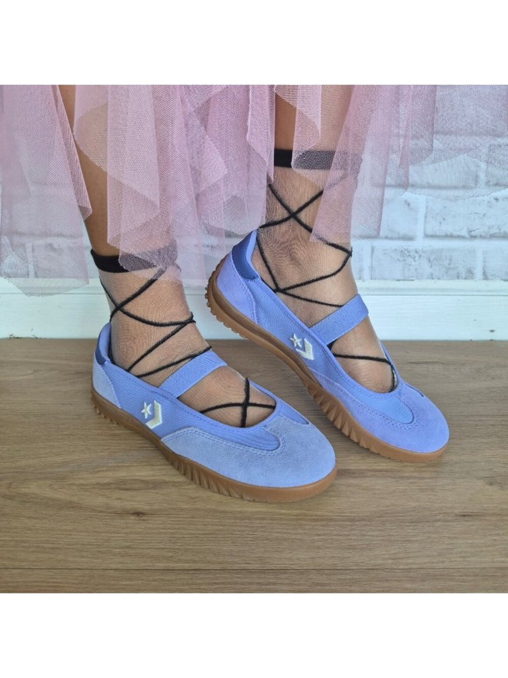 ⭐Converse Run Star Trainer Ballet Flat 8.5 Womens Shoes Sneakers Purple A16252C